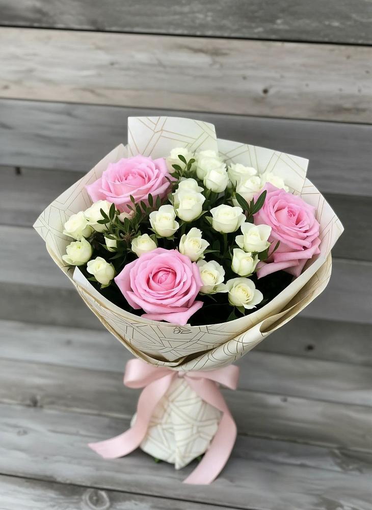 Букет цветов из: Розы в Усть-Луга