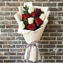 Букет цветов из:  Розы в Усть-Луга