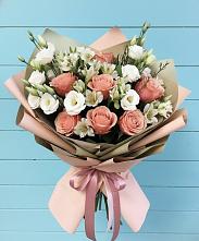Букет цветов из:  Розы, Альстромерии и Лизиантусы в Усть-Луга