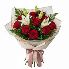 Букет цветов из:  Лилии и Розы в Усть-Луга