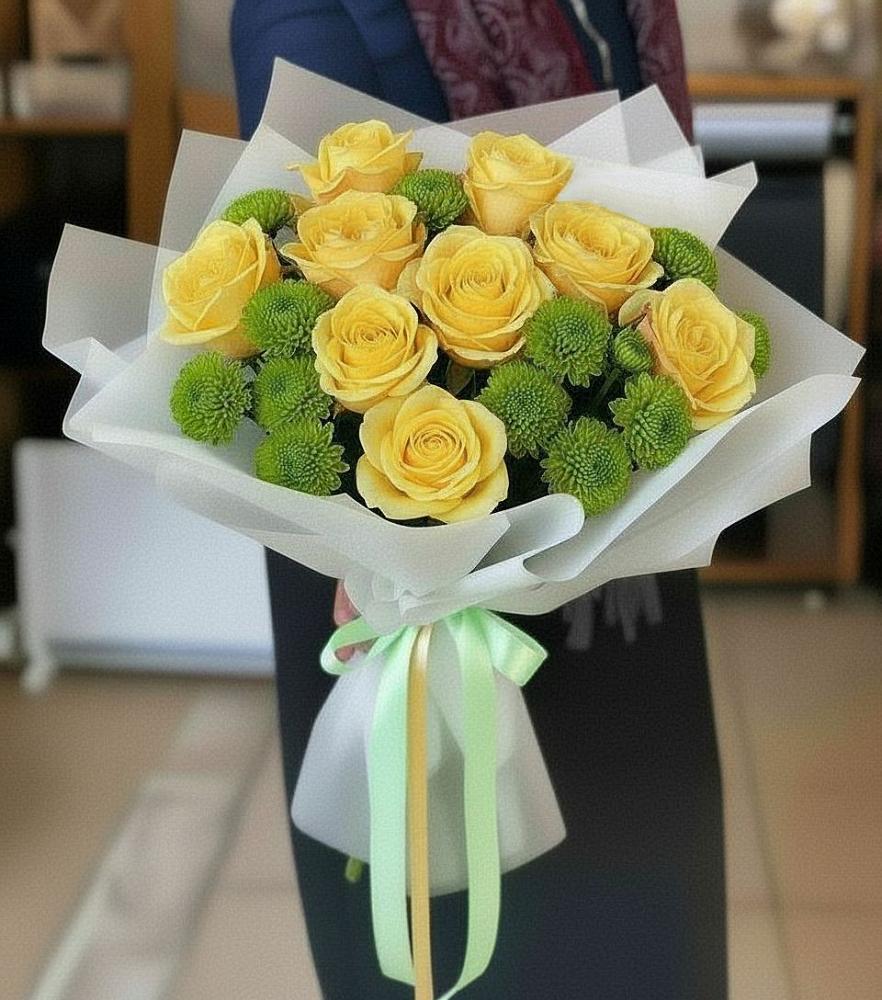 Букет цветов из: Хризантемы и Розы в Усть-Луга