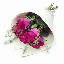 Букет цветов из:  Розы в Усть-Луга