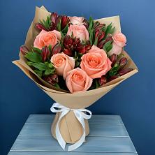 Букет цветов из:  Розы и Альстромерии в Усть-Луга