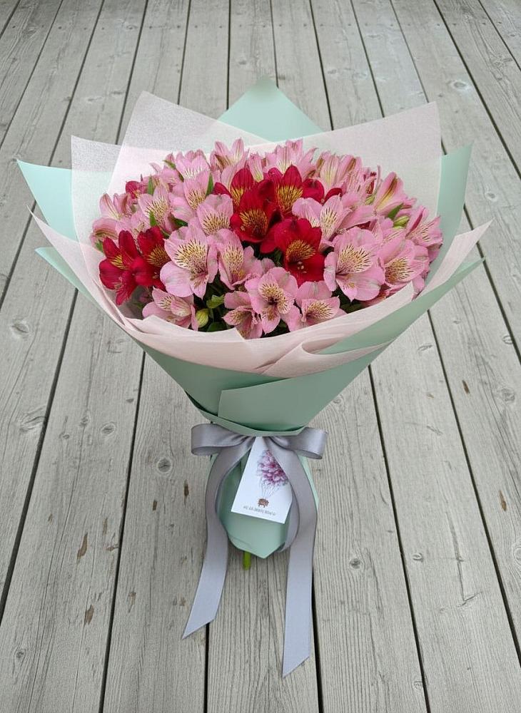 Букет цветов из: Альстромерии в Усть-Луга