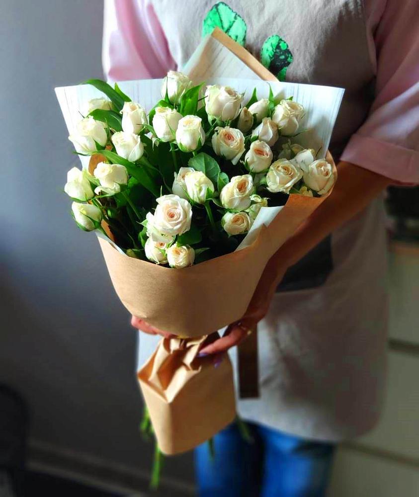 Букет цветов из: Розы в Усть-Луга