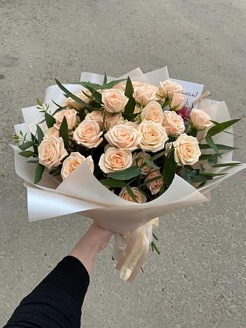 Букет Кремовые розы Латте в Усть-Луга