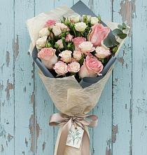 Букет цветов из:  Розы #REPLACE_PRED# Усть-Луга