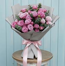 Букет цветов из:  Розы в Усть-Луга